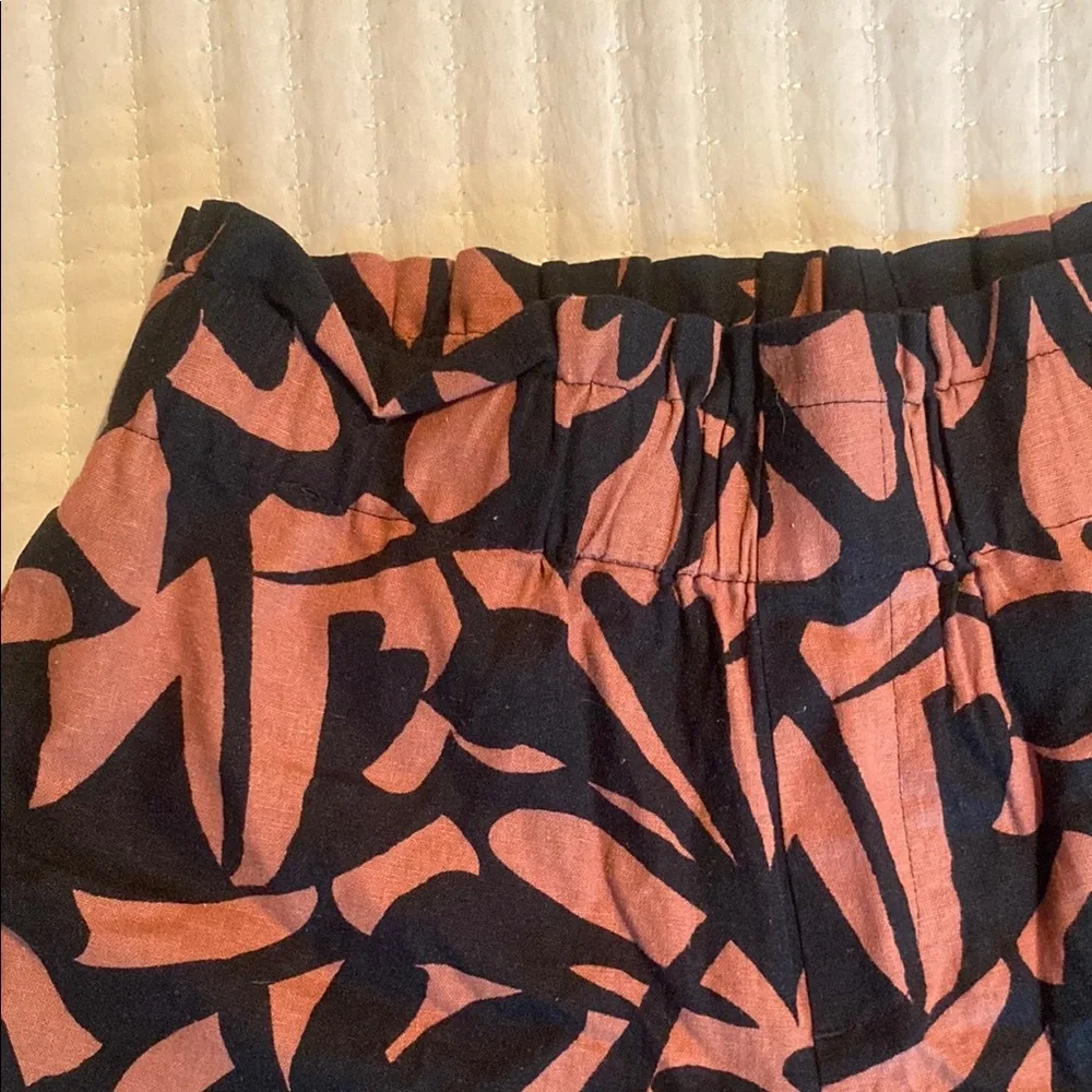 A New Day - Women’s High Waist Black and Burnt Orange Linen Blend Shorts - Picture 3 of 6